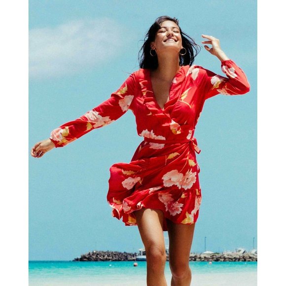Billabong Dresses & Skirts - Billabong Dress Floral Print Long Sleeve Wrap Ruff Girls Club Mini